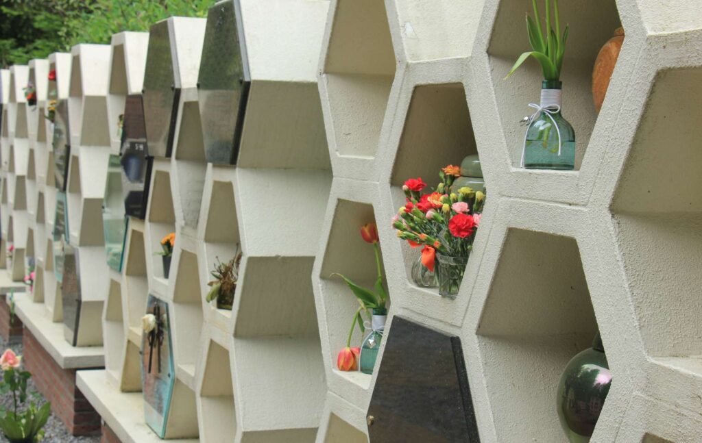 pompes funebres touchard le mans columbarium